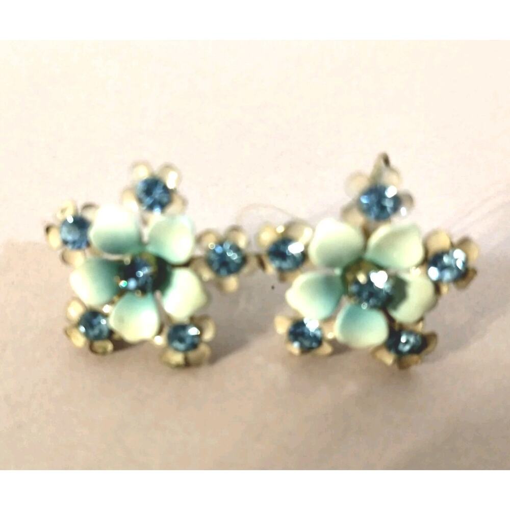 Vintage Blue Flower Pierced Earrings With Crystal Accents. Gift. Christmas